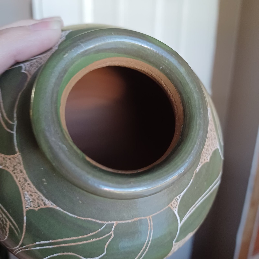 Redware Turtle Round Vase Green Etched Leaves Fish 6" Tall - Picture 4 of 7